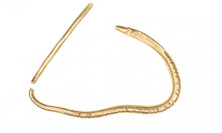 Recuperarea recentă a unei brățări dacice din aur, de către Inspectoratul Poliției Județene Olt