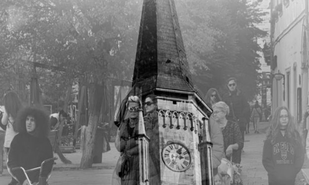 Expozitia de fotografie STRADA, semnata de Petru Dimoff @ Centrul de Cultură Urbană – Turnul Croitorilor, Cluj-Napoca
