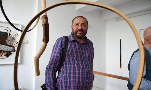 Maxim Dumitraş – “Absenţe încercuite” – vernisaj la Galeriile Karo, Bacău