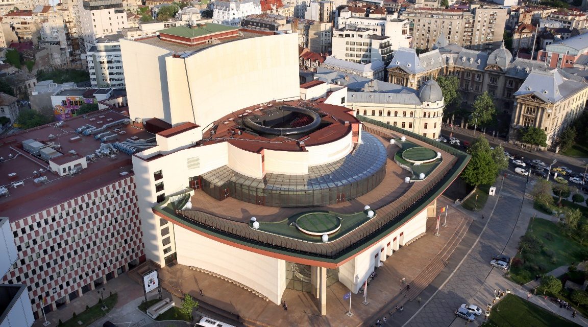 TNB, între stagiuni, cu un bagaj plin de proiecte şi invitaţii la festivaluri din ţară şi de peste hotare