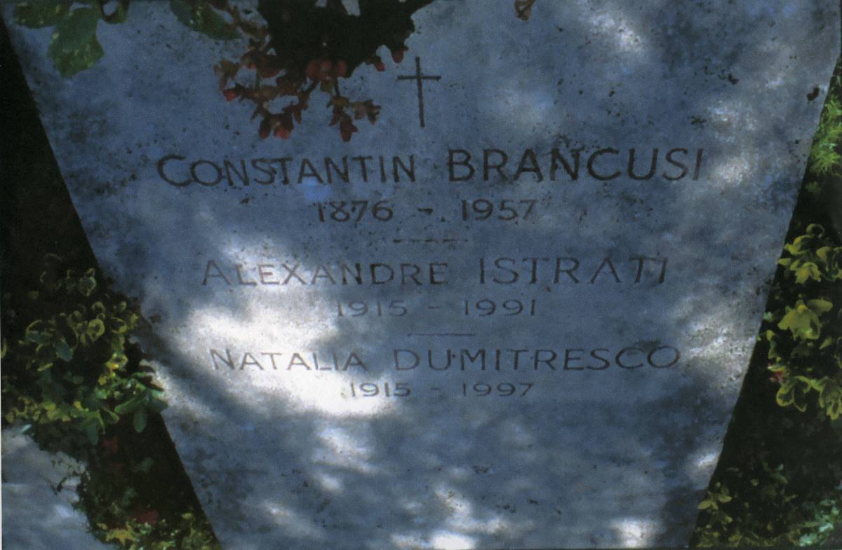 Piatra tombală Constantin Brâncuși, Alexandre Istrati, Natalia Dumitresco