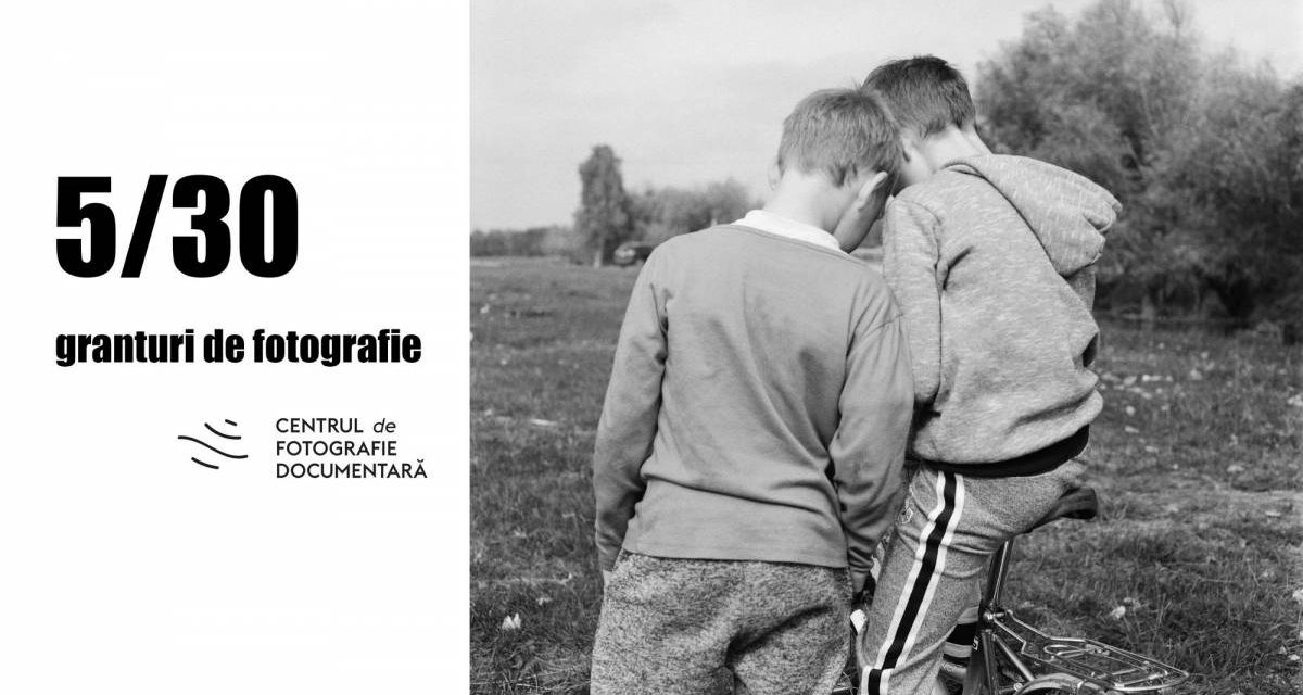 5 UNDER 30. Granturi de fotografie pentru tineri sub 30 de ani
