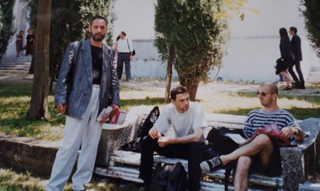 Adrian Guță împreuna cu Sorin Vreme și Iosif Kiraly la Bienala de la Veneția, 1997