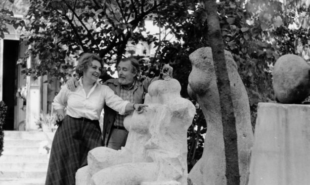Sculptorița Valentina Boștina și Țuli BUȚ