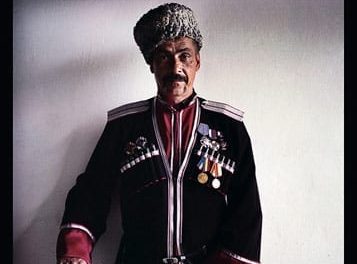 Cosmin Bumbut lanseaza revista de fotografie “Punctum”