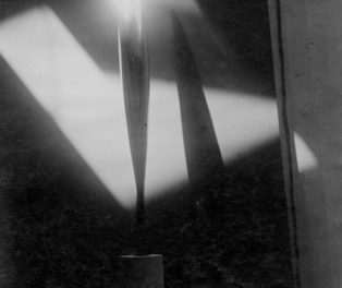 Expozitia “Constantin Brancusi fotograf” @ Muzeul National de Arta al Romaniei