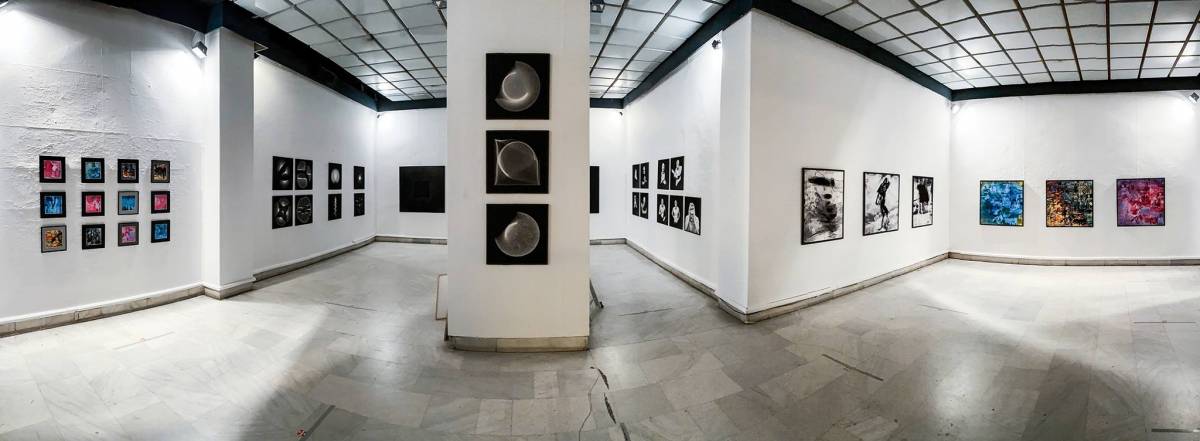 Expoziție Atila Gomboș „DINCOLO DE NEGRU” @ Galeria De Artă Helios din Timișoara