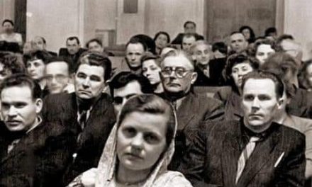 Pictorița Valentina Rusu-Ciobanu, în ie, la o conferință în Kiev, 1964