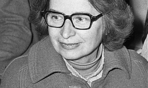 Gabriela Manole Adoc, 1971