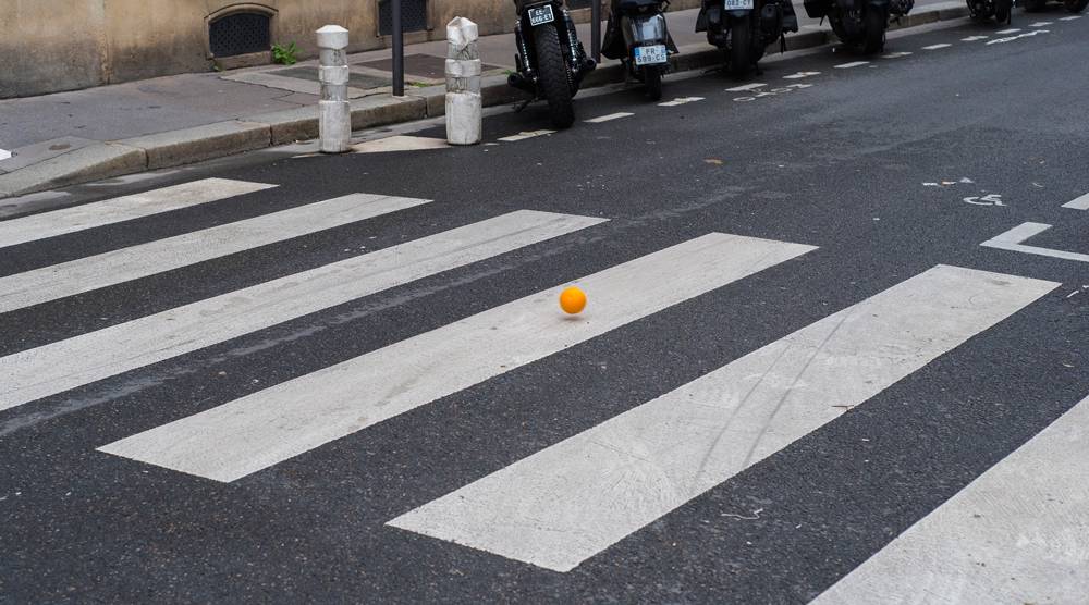 Flaviu Cacoveanu Untitled (Orange) 2023 C-print 50 x 90 cm