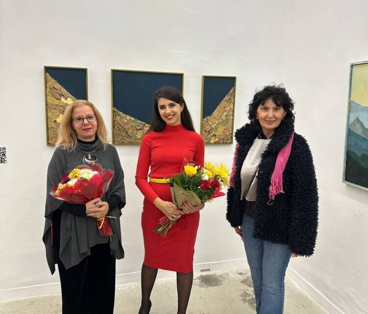 Expozitia INSIDE OUT – MIHAELA CONSTANTIN
