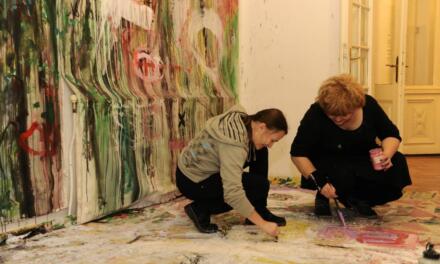 Expoziție Mirela Trăistaru și Dorothea Fleiss „Jurnal de introspecție X” @ Muzeul de Artă Constanța