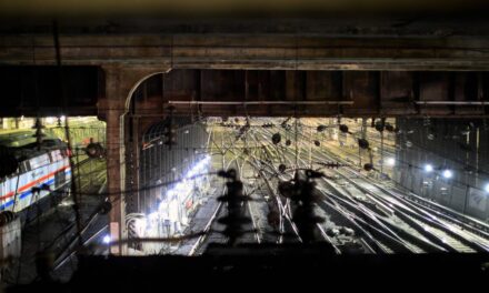 “in∙ner transit”, instalație realizată de artista Natalia Irina Roman, prezentată în premieră la ICR New York