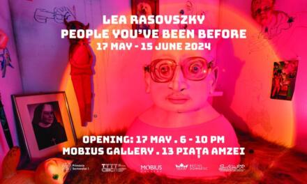 Expoziție Lea Rasovszky: People You’ve Been Before, o propunere de a ne privi între noi cu mai multă empatie, se deschide în Piața Amzei, București