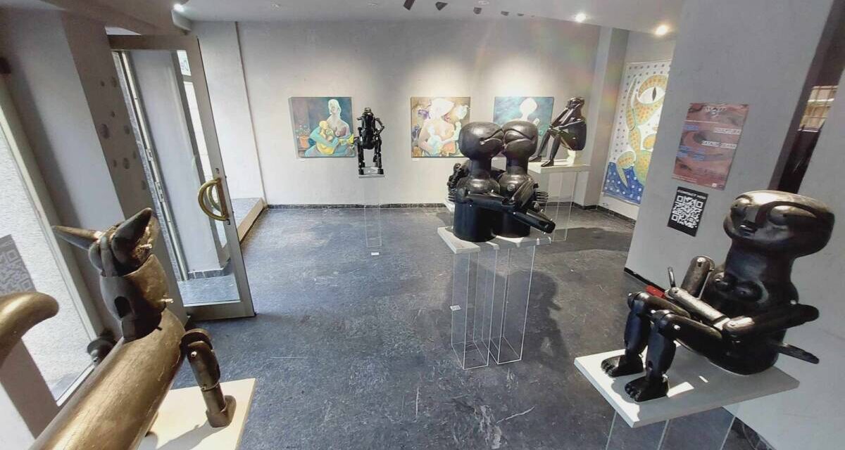 Expoziție Dragos Bojin, Cătălin Geana și Silvia Nuță „3” – 3 povești despre linii, intimitate și maternitate @ Galeria Calea Victoriei 91-93, București