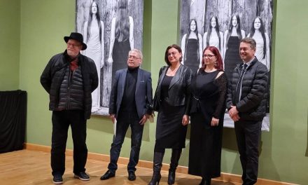 Arhitecturi ale dualității. Expoziția „Față în Față. Începuturi.”, semnată de artista vizuală Anca Pașa Deaconu. Cronică de expoziție de drd. Petruța-Iulia Luchian