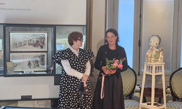 Expoziție de ceramică Ana-Maria Ariciu „Pasărea de aur” @ Muzeul Național al Literaturii Române